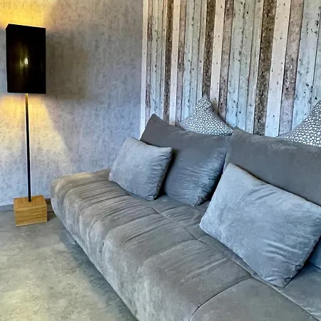 Direkt Am Und Rodelhang Apartment *