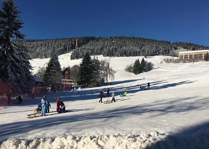 Direkt Am Und Rodelhang